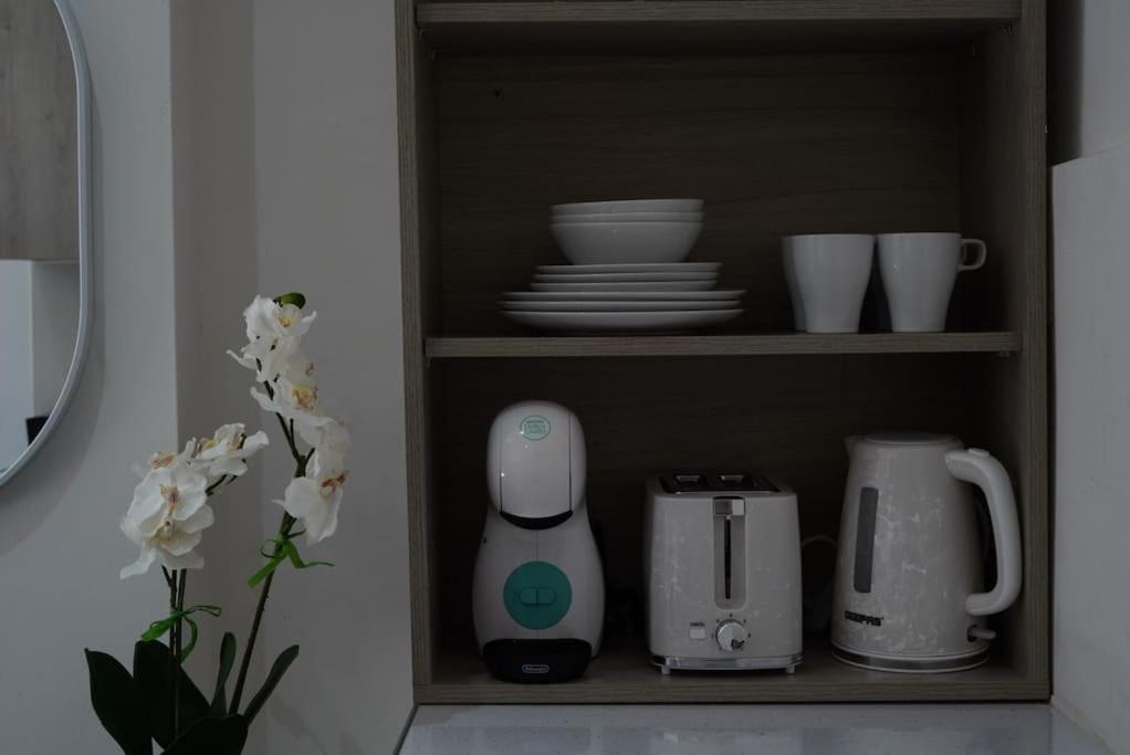 4 Apartment London