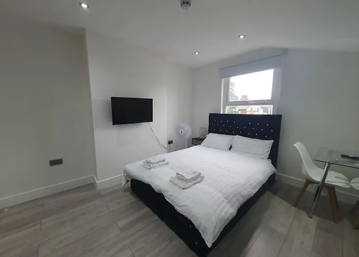 Central Studio Apartment London 4